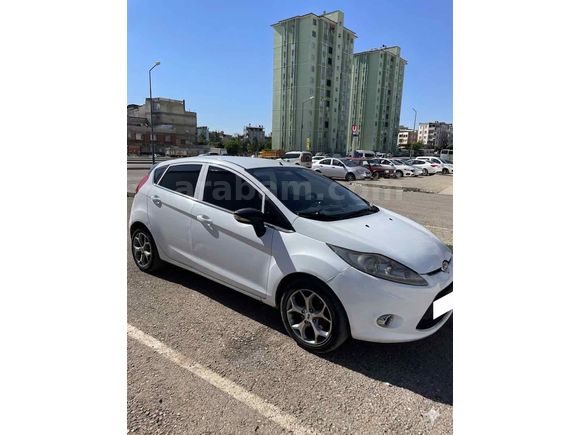 Sahibinden Ford Fiesta 1.4 TDCi Titanium X 2011 Model 