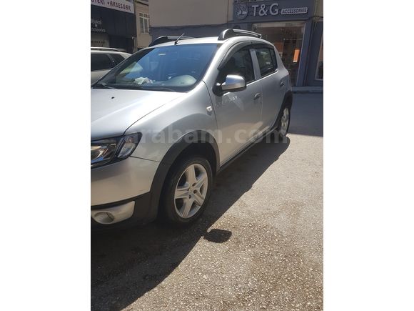 Memurdan Dacia Sandero 1.5 dCi Stepway 2015 Model