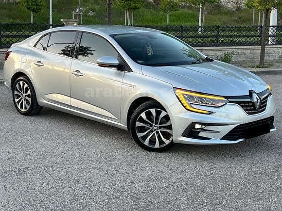 Sahibinden Renault Megane 1.3 TCe Icon 2023 Model 
