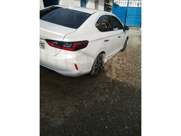 Sahibinden Honda City 1.5 i-VTEC Executive 2024 Model hatasız boyasız