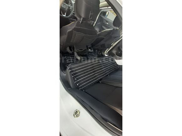 Sahibinden Honda City 1.5 i-VTEC Executive 2024 Model hatasız boyasız