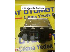 MERCEDES W211 SİGORTA KUTUSU ÇIKMA