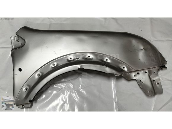 00029 FORD CONNECT SAĞ ÖN ÇAMURLUK