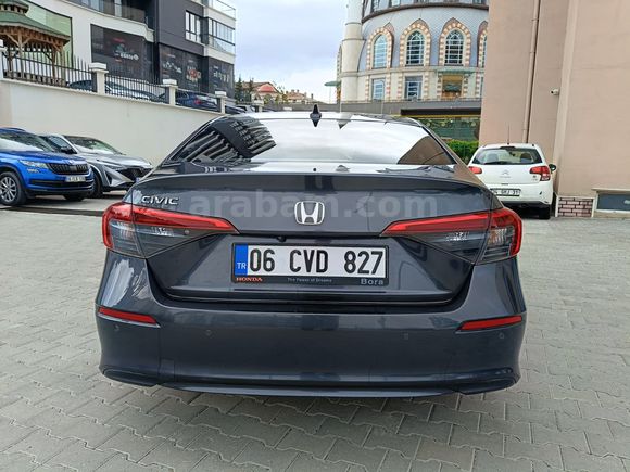 Sahibinden Honda Civic 1.5 i-VTEC Eco Elegance 2021 Model 