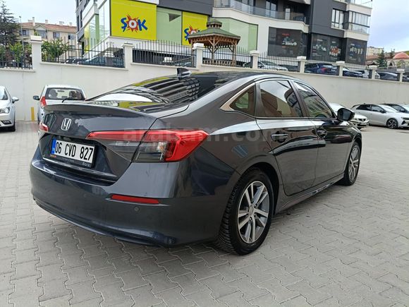 Sahibinden Honda Civic 1.5 i-VTEC Eco Elegance 2021 Model 