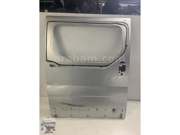 02293 RENAULT TRAFİC SAĞ SÜRGÜLÜ KAPI