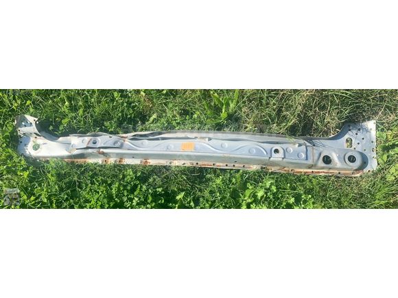 01281 DACİA LOGAN MCV ARKA PANEL