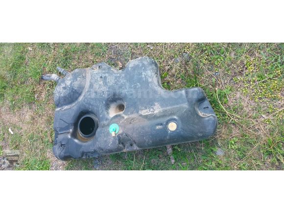 01105 DACİA DUSTER YAKIT DEPOSU DİZEL
