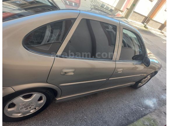 Sahibinden Opel Vectra 2.0 CD 2000 Model