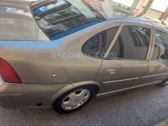 Sahibinden Opel Vectra 2.0 CD 2000 Model