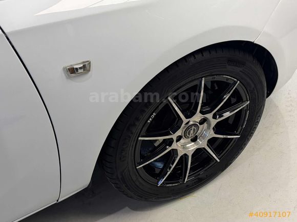 | UNIQ AUTO | 2016 OPEL CORSA 1.4 ESSENTIA OTOMATIK