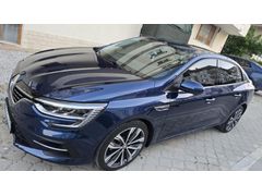 Sahibinden Megane 1.3 TCe Icon 2025 Model 18 jant koltuk ısıtma 15000 km Mavi (metalik)