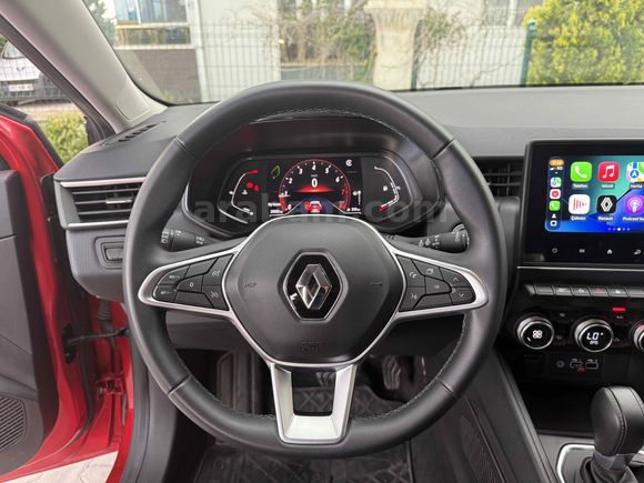 Öğretmenden Servis Bakımlı Hatasız Renault Clio 1.0 TCe Icon 2023 