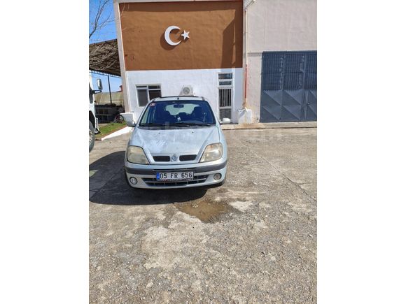 Sahibinden Renault Scenic 2.0 RXi 2000 Model