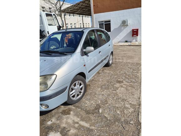 Sahibinden Renault Scenic 2.0 RXi 2000 Model