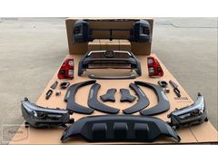 TOYOTA HILUX 2016-2020 İCİN 2024 YENİ KASA DÖNÜŞÜM BODY KIT