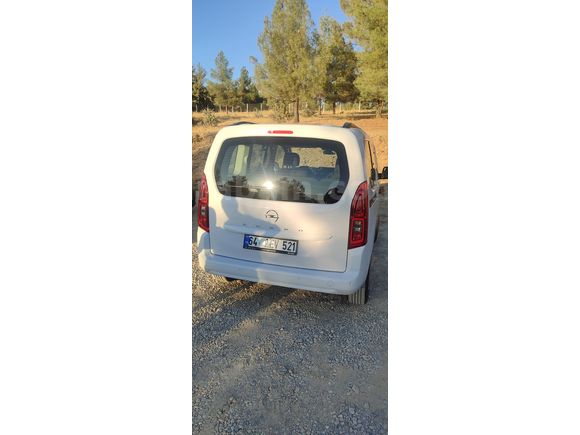 Sahibinden Opel Combo 1.5 CDTI Essential 2025 Model