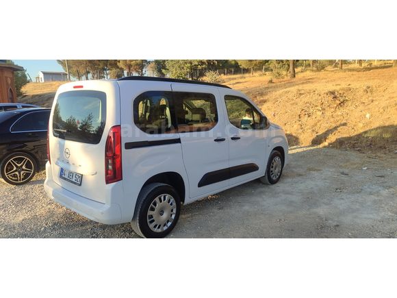 Sahibinden Opel Combo 1.5 CDTI Essential 2025 Model