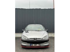 Sahibinden OTOMATİK Peugeot 206 1.4 XR 2001  
Model 