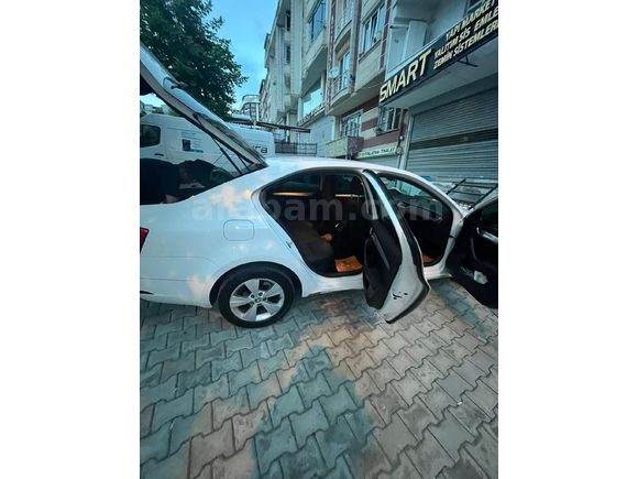 Sahibinden Skoda Octavia 1.6 TDI Optimal 2018 Model  218.000 km Beyaz