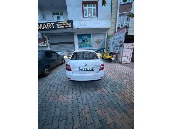 Sahibinden Skoda Octavia 1.6 TDI Optimal 2018 Model  218.000 km Beyaz