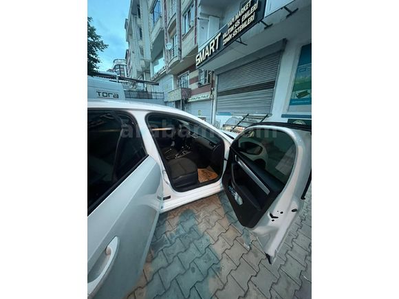 Sahibinden Skoda Octavia 1.6 TDI Optimal 2018 Model  218.000 km Beyaz