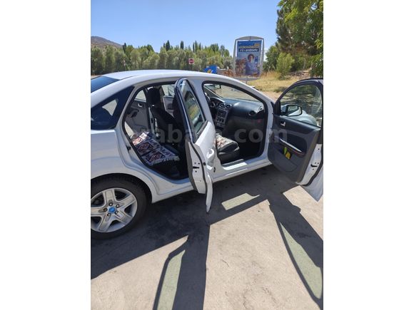Sahibinden Ford Focus 1.6 TDCi Trend X 2011 Model