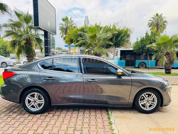 DGR MOTORSDAN 2020 MODEL FORD FOCUS 1.5 TDCİ TREND X 120 HP
