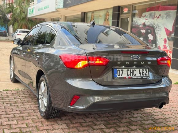 DGR MOTORSDAN 2020 MODEL FORD FOCUS 1.5 TDCİ TREND X 120 HP