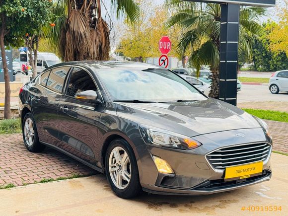 DGR MOTORSDAN 2020 MODEL FORD FOCUS 1.5 TDCİ TREND X 120 HP