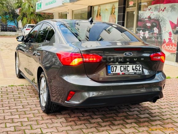 DGR MOTORSDAN 2020 MODEL FORD FOCUS 1.5 TDCİ TREND X 120 HP
