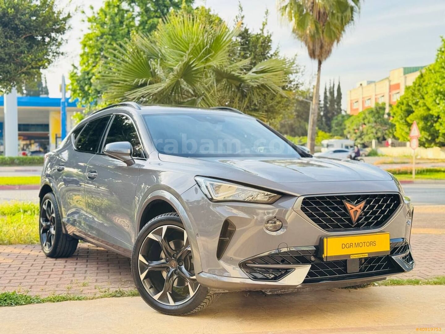 Galeriden Cupra Formentor 1.5 TSI 2022 Model Antalya 66.000 km Gri 4