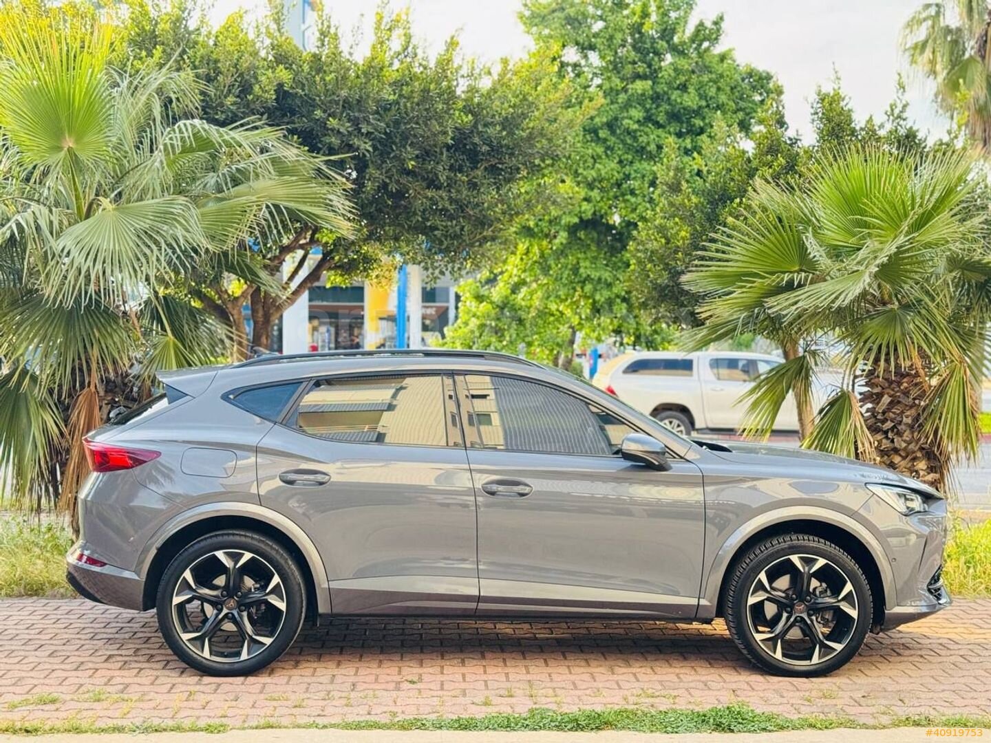 Galeriden Cupra Formentor 1.5 TSI 2022 Model Antalya 66.000 km Gri 2