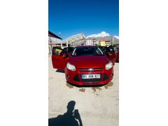 Sahibinden Ford Focus 1.6 TDCi Style 2011 Model  185000 km Kırmızı