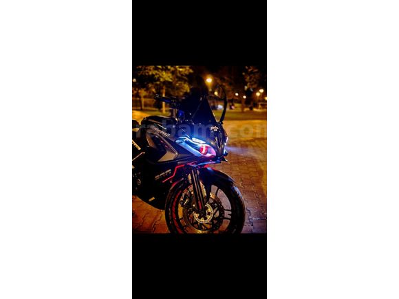 Sahibinden Bajaj Pulsar 200 RS Gecenin göz bebeği