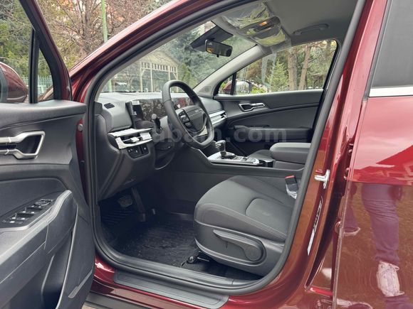 KIA SPORTAGE LİVE 1.6 TGDI SIFIR AYARINDA HATASIZ BOYASIZ