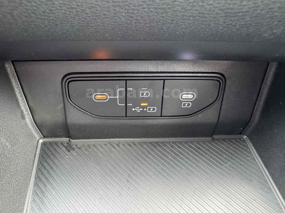 KIA SPORTAGE LİVE 1.6 TGDI SIFIR AYARINDA HATASIZ BOYASIZ