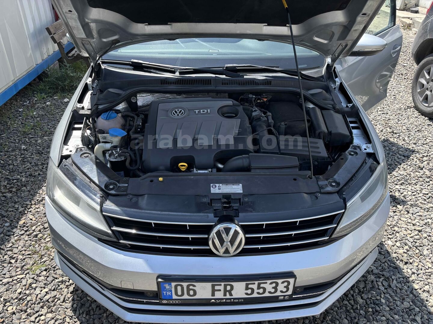 Sahibinden Volkswagen Jetta 1.6 TDi Comfortline 2015 Model Ankara 164.000 km Gri (Gümüş) 3