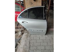 2008 Mercedes Benz w211 sağ arka kapı