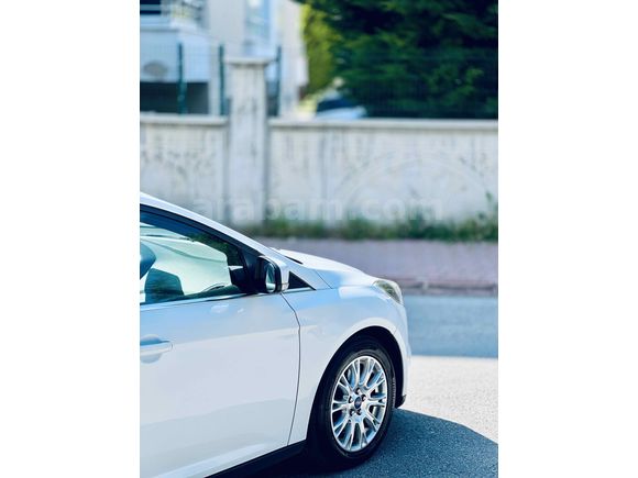 Sahibinden Ford Focus 1.6 TDCi Titanium 2012 Model 
