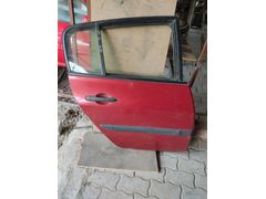 2006 Renault Megane 2 hecbek sağ arka kapı