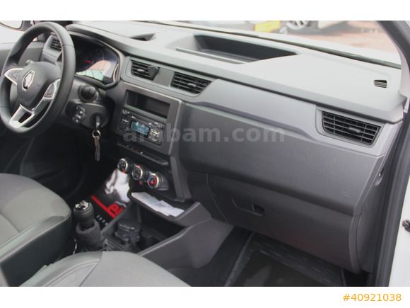 ENCAR'DAN 2023 EXPRESS COMBİ 48.700KM İLK ELDEN BOYASIZ %20FATUR
