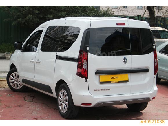 ENCAR'DAN 2023 EXPRESS COMBİ 48.700KM İLK ELDEN BOYASIZ %20FATUR