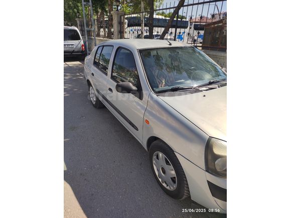 Sahibinden Renault Clio 1.4 Authentique 2004 Model  153.000 km Gri