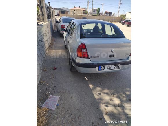 Sahibinden Renault Clio 1.4 Authentique 2004 Model  153.000 km Gri