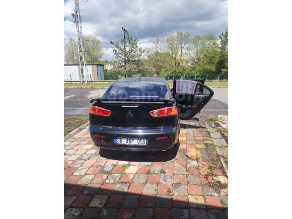 Sahibinden Mitsubishi Lancer 1.5 Invite 2009 Model