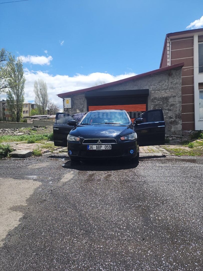 Sahibinden Mitsubishi Lancer 1.5 Invite 2009 Model 3
