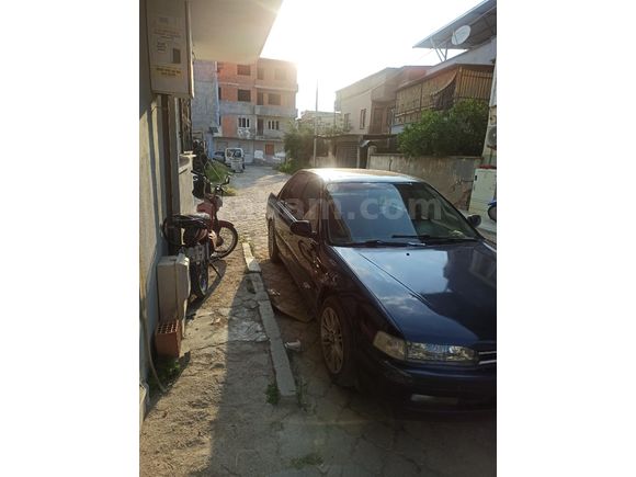 Sahibinden Honda Accord 2.0 1992 Model  550.000 km Lacivert