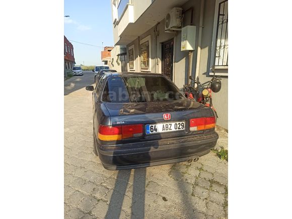 Sahibinden Honda Accord 2.0 1992 Model  550.000 km Lacivert