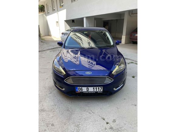 Sahibinden Ford Focus 1.6 TDCi Titanium 2017 Model  185.000 km Lacivert